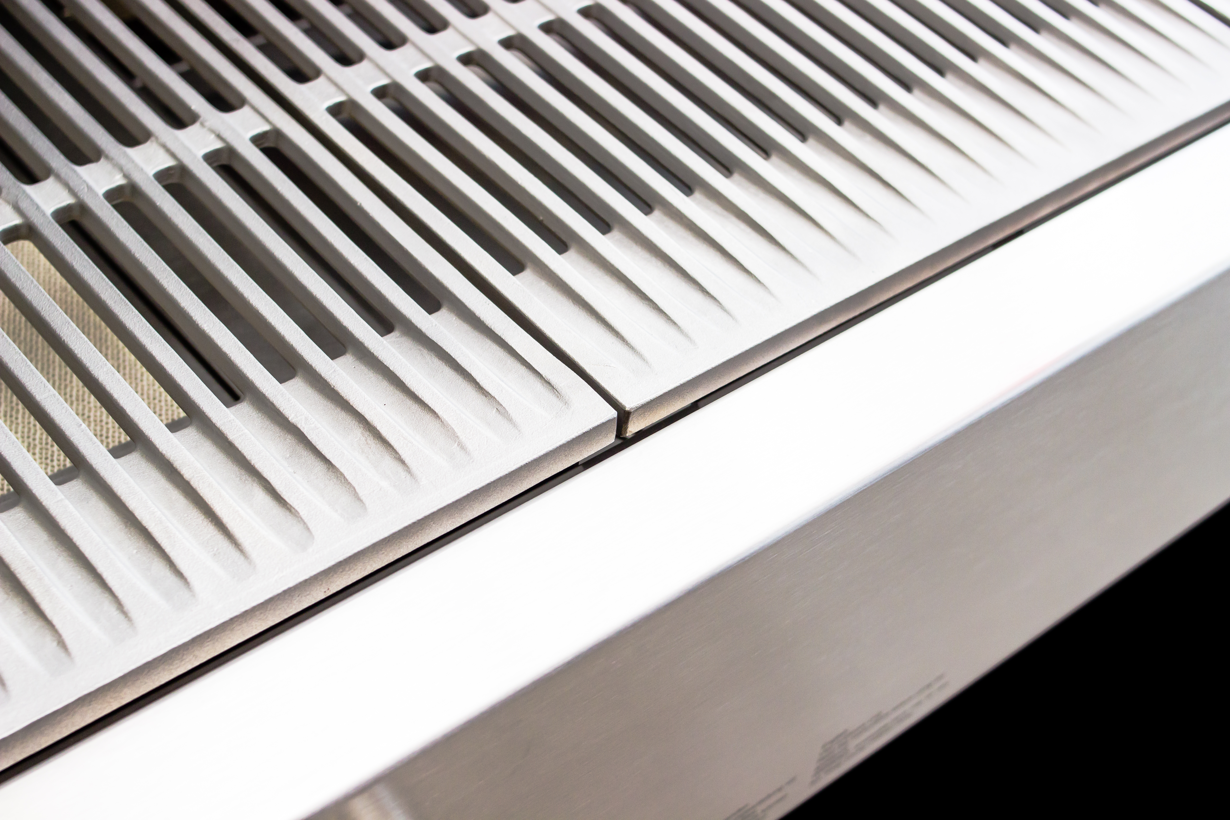 STAINLESS STEEL CAST GRATES